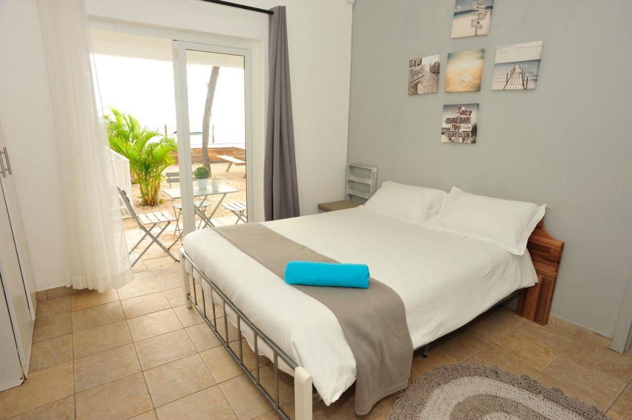 The Beach House - West Coast Mauritius Rivière Noire Extérieur photo