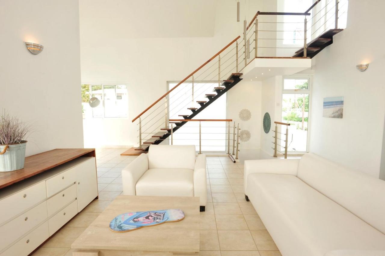The Beach House - West Coast Mauritius Rivière Noire Extérieur photo