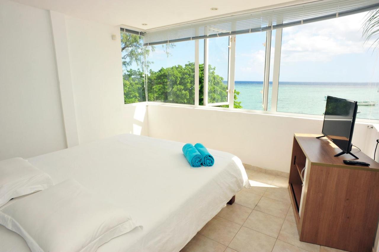 The Beach House - West Coast Mauritius Rivière Noire Extérieur photo
